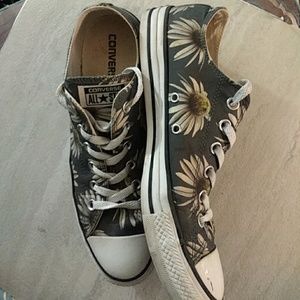 Super Rare Daisy Converse